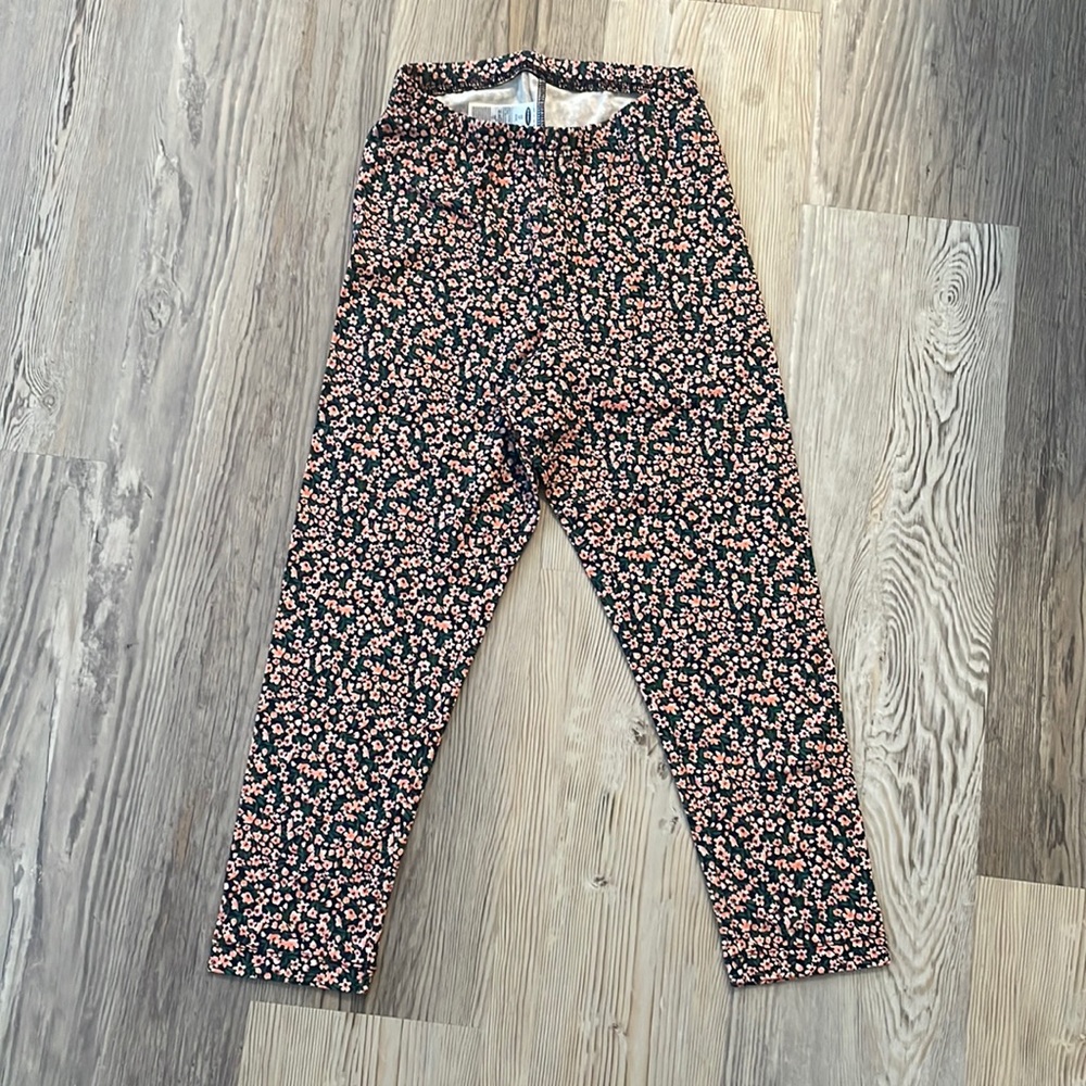 Old Navy cropped floral leggings NWOT